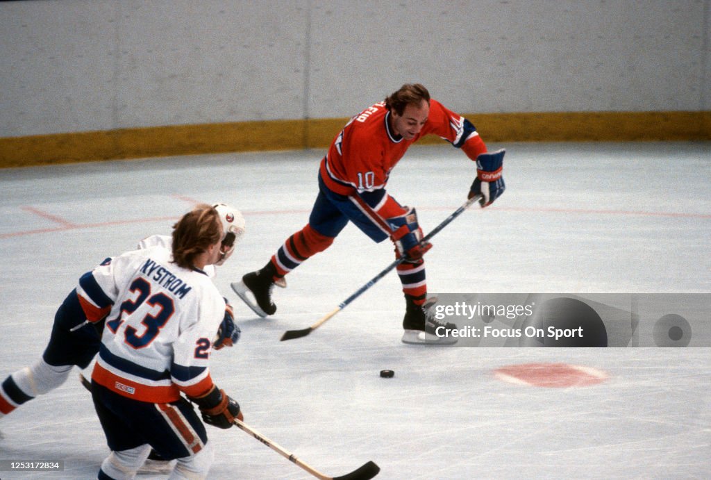 Montreal Canadiens v New York Islanders