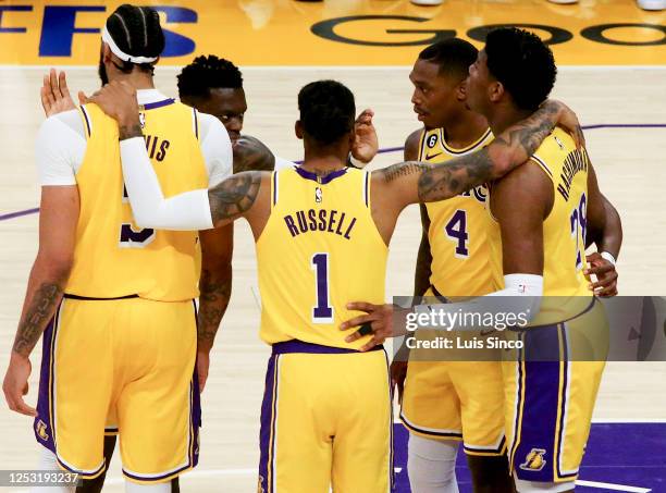 Los Angeles, CA From left, Los Angeles Lakers forward Anthony Davis, huddles with guard Dennis Schroder, guard D'Angelo Russell, guard Lonnie Walker...