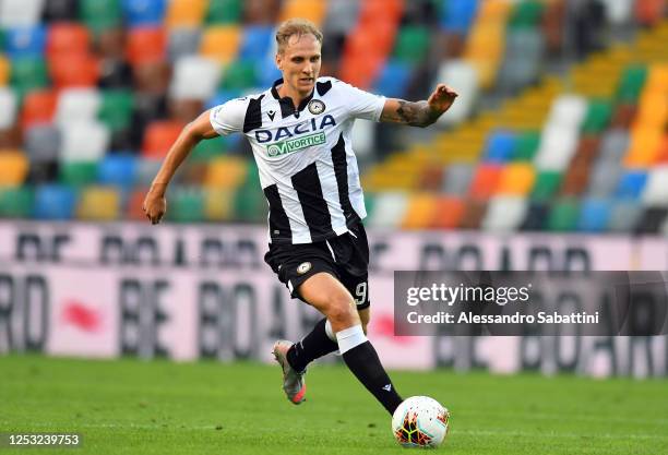 Lukas Teodorczyk of Udinese Calcio in action during the Serie A match between Udinese Calcio and Atalanta BC at Stadio Friuli on June 28, 2020 in...