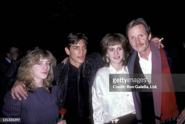 Actor Eric Roberts, actress Julia Roberts and their sister Lisa Roberts and actor Jon Voight attend the "Runaway Train" Premiere Party on December 4,...