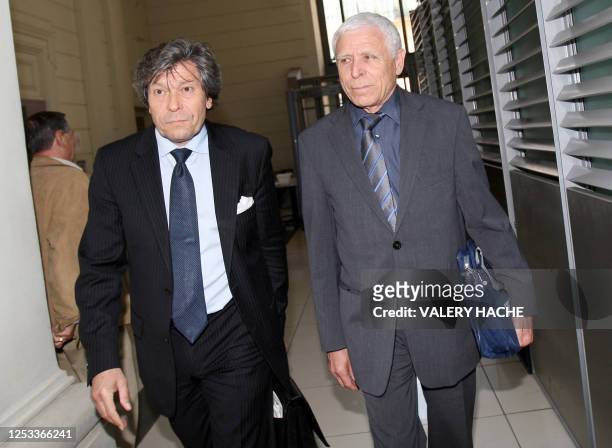 Christian Iacono, 73 ans, maire de Vence de 1989 à 2001 et réélu à ce poste en mars 2008, accusé du viol de son petit-fils arrive accompagné de son...