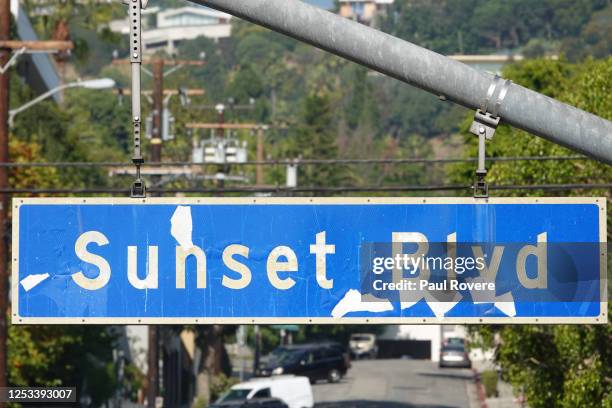 General view of a damaged Sunset Boulevard street sign on December 13 in Los Angeles, California. Sunset Boulevard is a major thoroughfare in the...