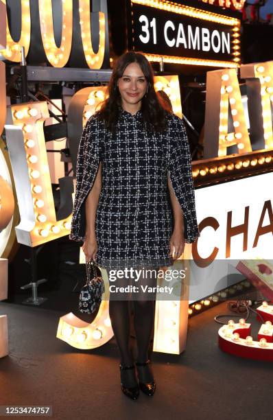 Rashida Jones at the Chanel Cruise 2024 Collection fashion show held at Paramount Studios on May 9, 2023 in Los Angeles, California.