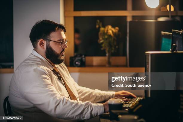 2,511 Fat Guy Sitting At Computer Stock Photos, High-Res Pictures, and ...