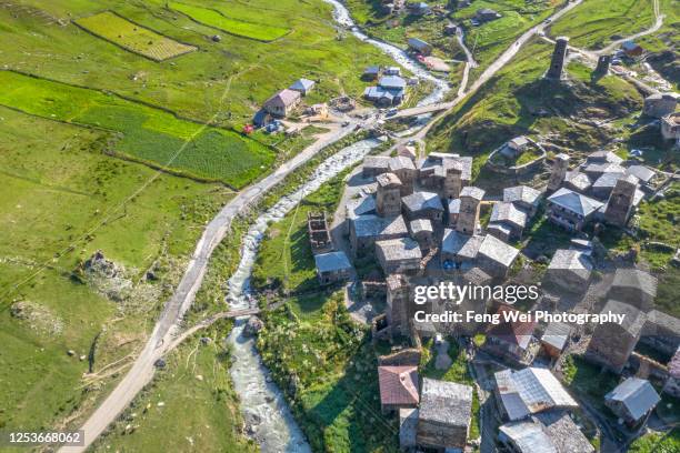 ushguli, upper svaneti, georgia - geórgia cáucaso do sul imagens e fotografias de stock