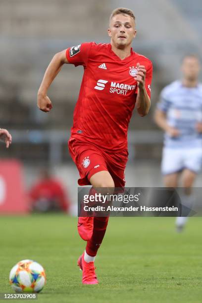 Jann-Fiete Arp of Bayern Muenchen runs with the ball during the 3. Liga match between Bayern Muenchen II and MSV Duisburg at Stadion an der...