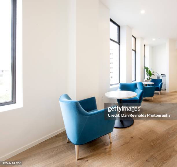empty office space hdr - kleines büro stock-fotos und bilder