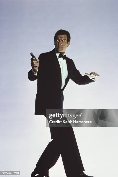 English actor Roger Moore stars as 007 in the James Bond film 'For Your Eyes Only', March 1981.