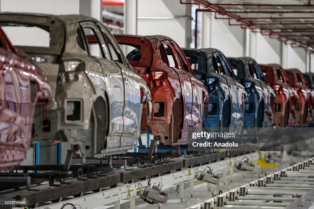 Mustafa Factory Views from the painting and production processes of Togg, Turkiye's ...