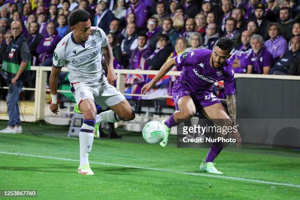Nolas Gonzalez of ACF Fiorentina controls the ball during UEFA Europa Conference League Semi final First Leg match between Fiorentina and FC Basilea...