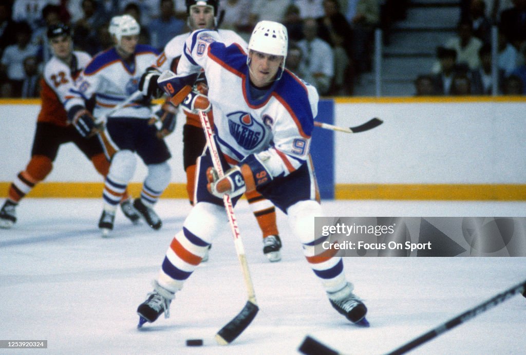 Philadelphia Flyers v Edmonton Oilers