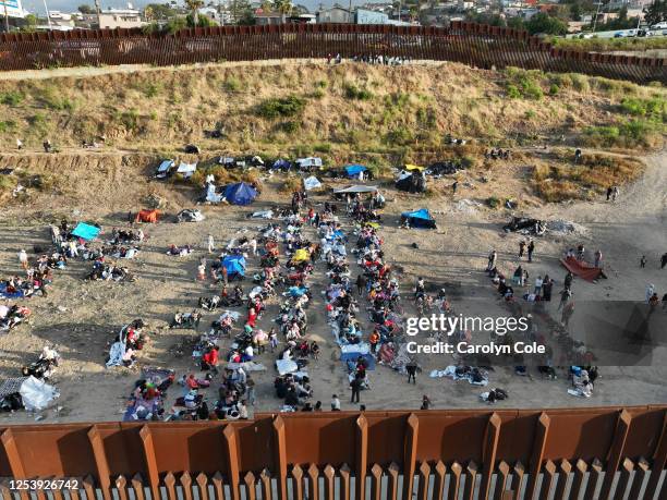 Border, United StatesMay 11, 2023With less than 24 hours until Title 42 expires, U.S. Border patrol agents make contact with migrants hoping to cross...