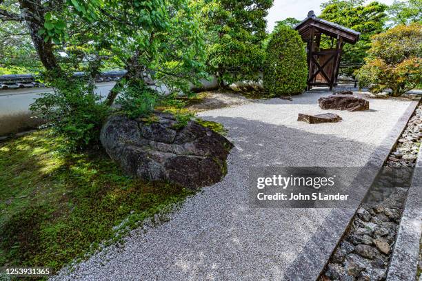 Okudono Jinya offers a glimpse into life in rural Japan during the Tokugawa Shogunate period. The main attractions are its beautiful moss garden...