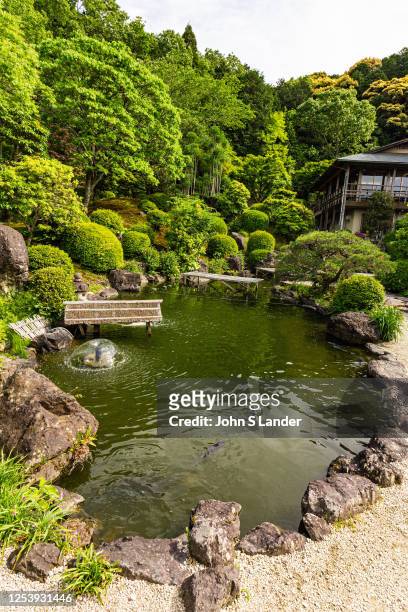 Okudono Jinya offers a glimpse into life in rural Japan during the Tokugawa Shogunate period. The main attractions are its beautiful moss garden...