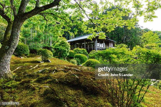 Okudono Jinya offers a glimpse into life in rural Japan during the Tokugawa Shogunate period. The main attractions are its beautiful moss garden...