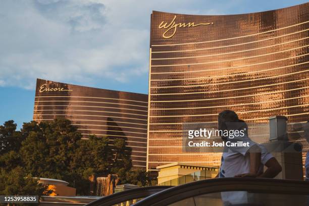 wynn and encore hotels in las vegas, nevada - the wynn las vegas stock pictures, royalty-free photos & images