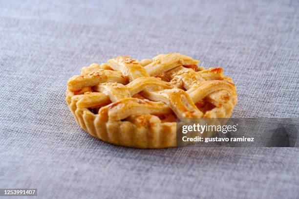 apple pie - apple pie stock pictures, royalty-free photos & images