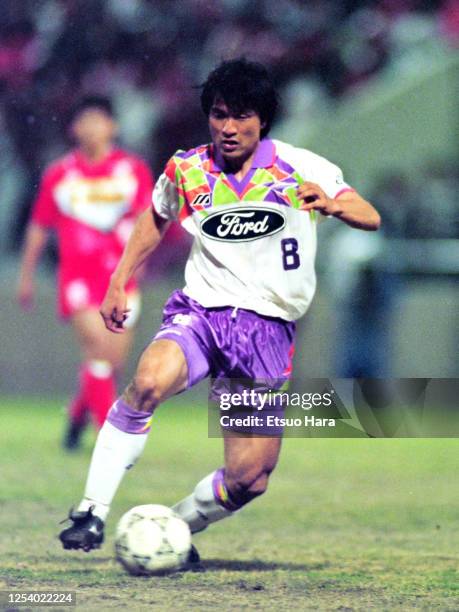 Yahiro Kazama of Sanfrecce Hiroshima in action during the J.League Suntory Series match between Nagoya Grampus Eight and Sanfrecce Hiroshima at...