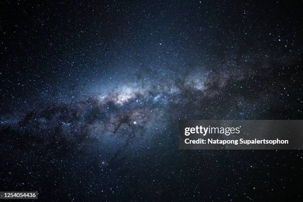 bright and beautiful milky way at patagonia, argentina. - espacio en blanco fotografías e imágenes de stock