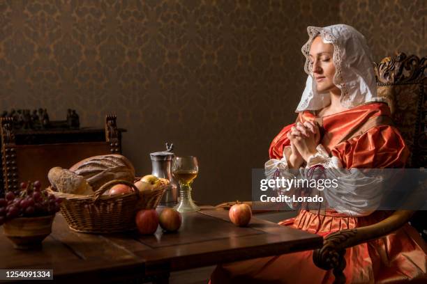 portrait of a beautiful historical dutch noble woman - 17th century stock pictures, royalty-free photos & images