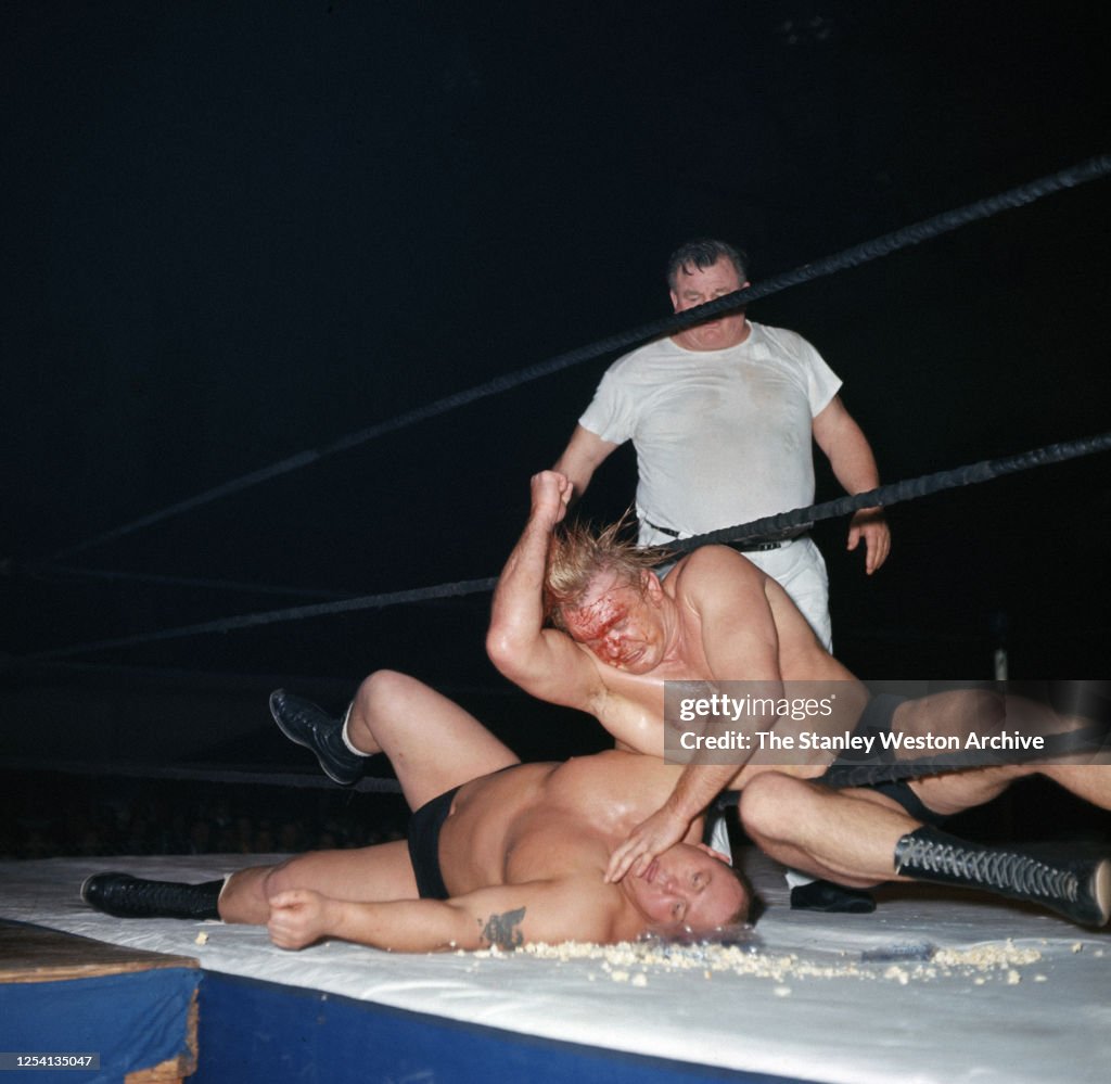 Johnny Valentine v Bulldog Brower
