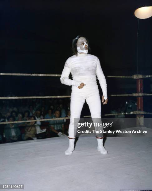 Professional wrestler Benny "The Mummy" Ramirez of the United States stands in the ring circa May, 1962 in New York, New York.