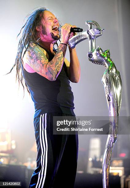 Jonathan Davis of Korn performs at Manchester Apollo on October 10, 2010 in Manchester, England.