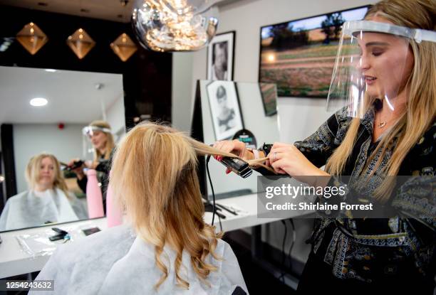 18 Elizabeth Warrington Stock Photos, HighRes Pictures, and Images