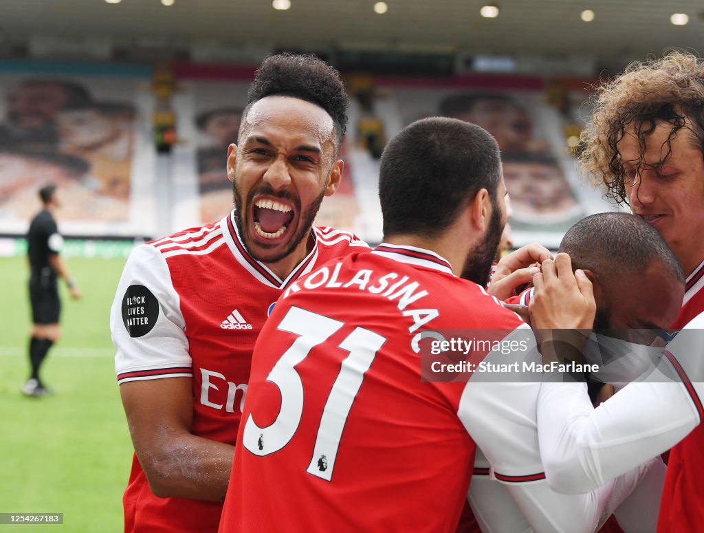 Wolverhampton Wanderers v Arsenal FC - Premier League