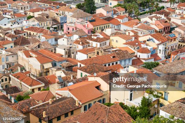 old houses in the town of nafplio, greece - vieille ville photos et images de collection