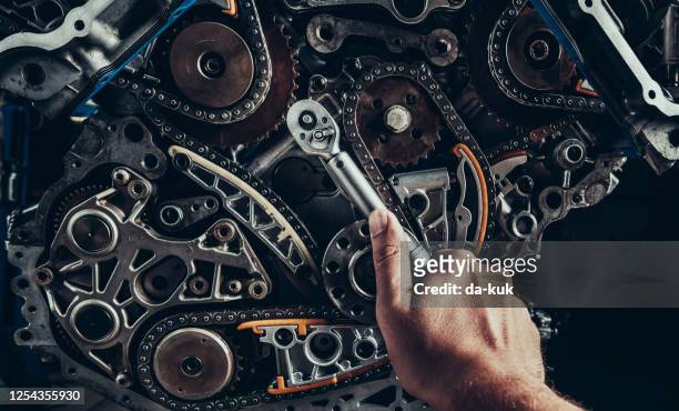 engine repair and service - machine part stock pictures, royalty-free photos & images