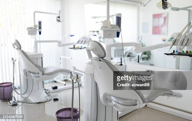 moderne zahnarztpraxis - zahnarztpraxis stock-fotos und bilder