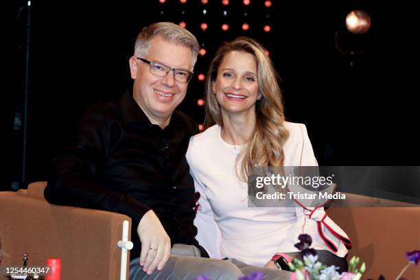 Frank Thelen and his wife Nathalie Thelen-Sattler during the "3 Nach 9" Talk Show on July 3, 2020 in Bremen, Germany.