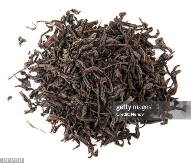 black tea, called hóngchá or red tea in china - dried tea leaves ストックフォトと画像