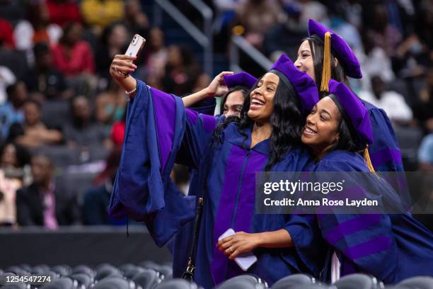 Dc Graduation Washington Dc Howard University Photos and Premium High Res Pictures ...