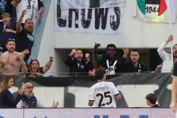 Salvatore Esposito of Spezia Calcio celebrates after scoring a goal during the Serie A match between Spezia Calcio and AC MIlan at Stadio Alberto...