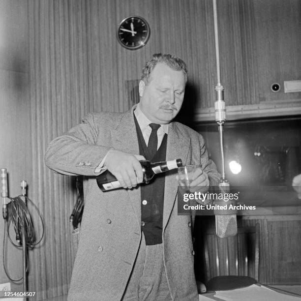 Ernst Schröder (Actor) StockFotos und Bilder Getty Images