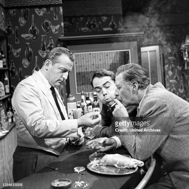 Einer von Sieben, Fernsehspiel, Deutschland 1960, Regie: Georg Lhotzky, John Olden, Darsteller: Reinhard Kolldehoff, Hans Söhnker,.