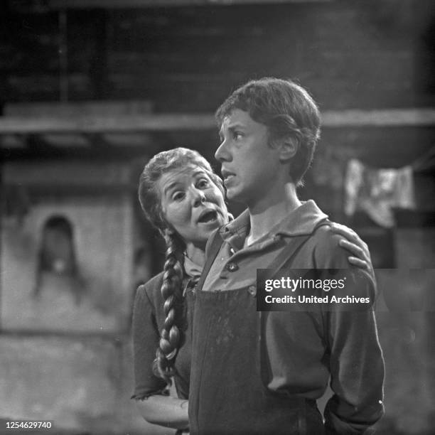 Hänsel und Gretel, Märchenspiel in drei Bilder von Engelberg Humperdinck und einem Text von Adelheid Wette, Deutschland 1963, Darsteller: Barbara...