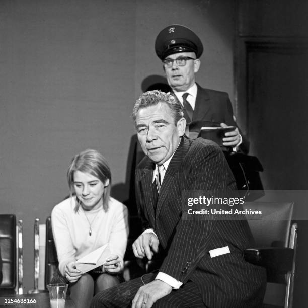 Vergißmeinnicht, Fernsehshow, Deutschland 1966, Moderator Peter Frankenfeld , Walter Spahrbier.