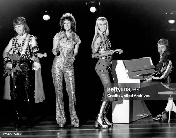 Die schwedische Popgruppe ABBA in der ZDF Starparade, Deutschland 1970er jahre.