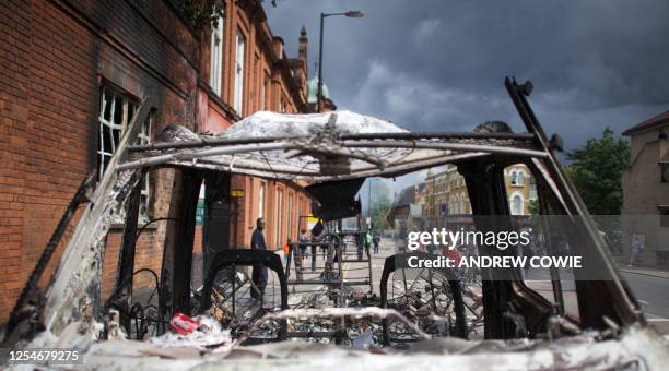 Hackney Riot Bus Riots Police Car Photos and Premium High Res Pictures - Getty Images
