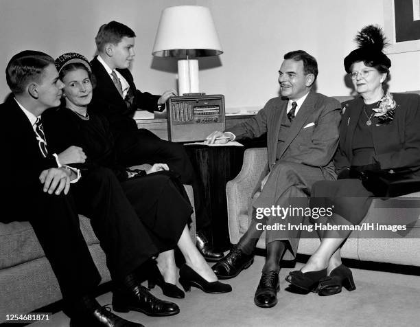 Thomas E. Dewey Jr, Frances Hutt Dewey , John M. Dewey, American lawyer, prosecutor, politician and Republican candidate Thomas E. Dewey , and his...