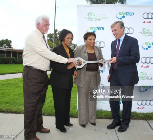 86 Deborah Robertson Photos & High Res Pictures - Getty Images