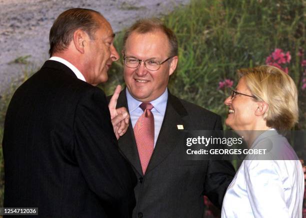 Le président Jacques Chirac , s'entretient avec Goeran Persson, Premier ministre suédois, et Anna Lindh, ministre des Affaires étrangères suédoise le...