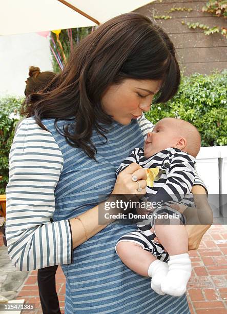 Selma Blair Kid Photos and Premium High Res Pictures - Getty Images