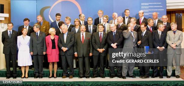 The 15 EU Foreign Affairs Ministers pose for the family photo of the Informal Council, 09 septembre 2001 in Genval, Belgium. FromL: Mircea Dan Geoana...