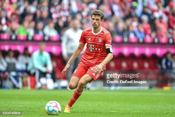 Thomas Mueller of Bayern Muenchen controls the Ball during the Bundesliga match between FC Bayern München and FC Schalke 04 at Allianz Arena on May...