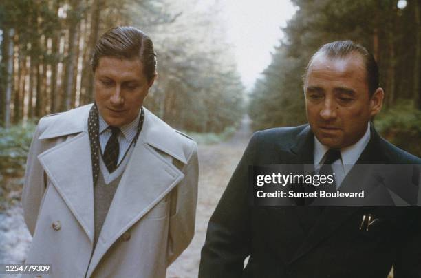 Jacques Dutronc et Claude Brasseur dans le film "L'ombre rouge" réalisé par Jean-Louis Comolli.
