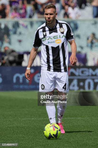 Sandi Lovric of Udinese controls the ball during the Italian Serie A football match between Fiorentina and Udinese ,on May 14, 2023 at the...